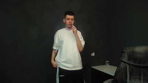 KrewVaughn online show from 03-12-26, 10:43