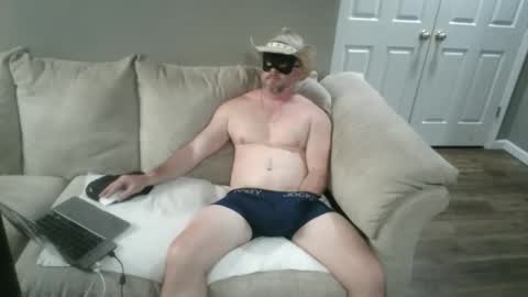 Snapshot of krglider chatting on 04-11-26, 01:21 BigKev online show from 04-11-26, 01:21