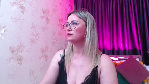 Kriss online show from 04-25-26, 03:09