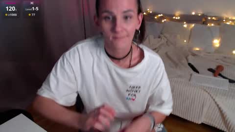 Snapshot of kris_167 chatting on 02-23-26, 04:37 Kris online show from 02-23-26, 04:37