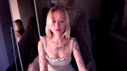 kris_grant online show from 02-05-25, 01:33