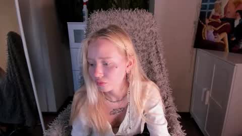 kris_grant online show from 10-04-25, 10:24