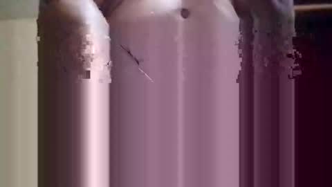 Snapshot of kriscalles260328 chatting on 10-23-25, 10:47 kriscalles260328 online show from 10-23-25, 10:47