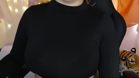 Krish online show from 10-28-25, 01:03