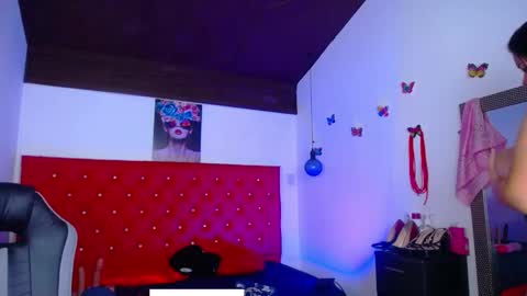 kriss_sweetboobs online show from 11-19-25, 12:05