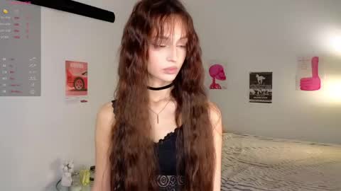 Snapshot of krisss__kisss chatting on 05-11-26, 06:05 Kriss online show from 05-11-26, 06:05
