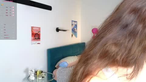 Snapshot of krisss__kisss chatting on 05-24-26, 06:13 Kriss online show from 05-24-26, 06:13