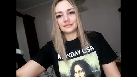 Snapshot of krisssexi chatting on 02-03-25, 05:24 KrissSexi online show from 02-03-25, 05:24