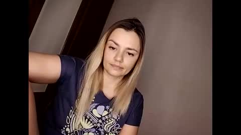 Snapshot of krisssexi chatting on 11-06-25, 03:46 KrissSexi online show from 11-06-25, 03:46