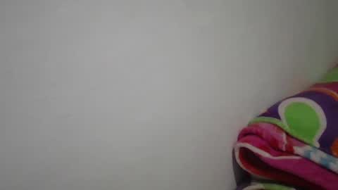 krissstall447359 online show from 06-28-26, 12:05