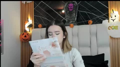 kristal online show from 10-22-25, 12:27