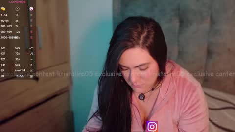 Snapshot of kristalina5 chatting on 11-28-25, 02:47 camila online show from 11-28-25, 02:47