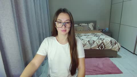 twitter    Annemarye 23 online show from 11-02-25, 05:54