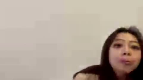 Kristen online show from 04-15-26, 06:37