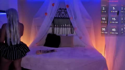 Snapshot of kristen_kassi chatting on 10-31-25, 11:55 Kristen online show from 10-31-25, 11:55