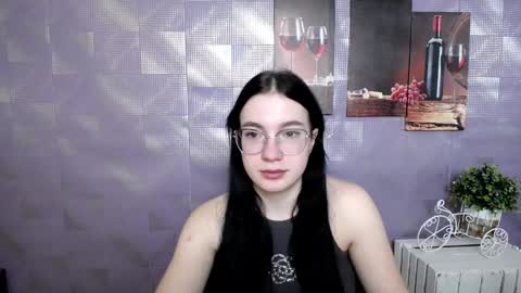 Kristen online show from 11-14-25, 08:24