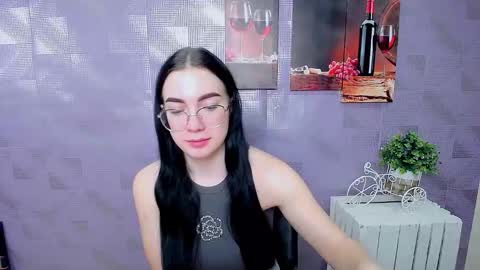 Kristen online show from 11-17-25, 09:48