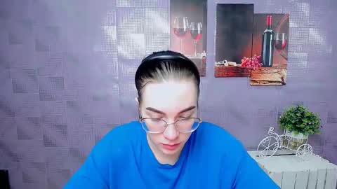 Kristen online show from 11-18-25, 09:14