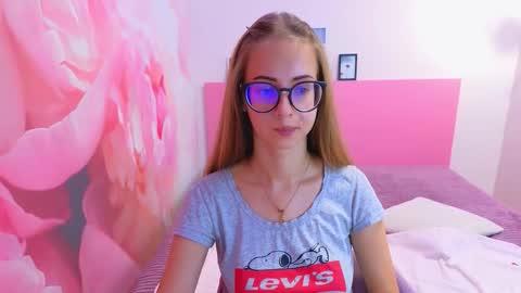 Kristina Adel online show from 10-09-25, 06:44