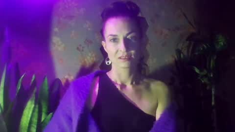 Snapshot of kristinagold44 chatting on 12-04-24, 08:18 Kristina online show from 12-04-24, 08:18