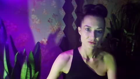 Snapshot of kristinagold44 chatting on 12-10-24, 07:22 Kristina online show from 12-10-24, 07:22