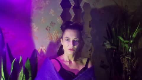 Snapshot of kristinagold44 chatting on 12-12-24, 04:43 Kristina online show from 12-12-24, 04:43