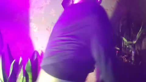 Snapshot of kristinagold44 chatting on 12-13-24, 11:17 Kristina online show from 12-13-24, 11:17