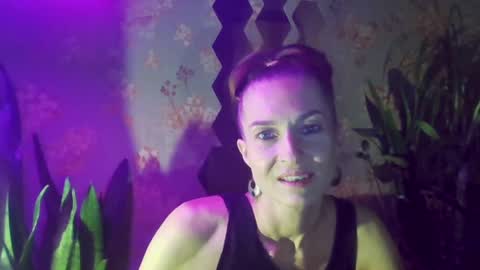 Snapshot of kristinagold44 chatting on 12-19-24, 08:02 Kristina online show from 12-19-24, 08:02