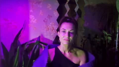 Snapshot of kristinagold44 chatting on 12-28-24, 10:13 Kristina online show from 12-28-24, 10:13