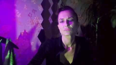 Snapshot of kristinagold44 chatting on 01-10-25, 08:26 Kristina online show from 01-10-25, 08:26