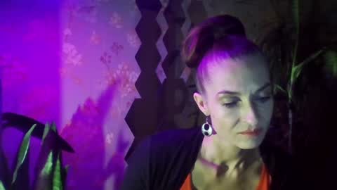 Snapshot of kristinagold44 chatting on 01-11-25, 07:16 Kristina online show from 01-11-25, 07:16