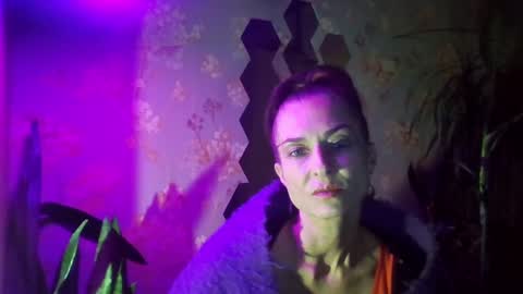 Snapshot of kristinagold44 chatting on 01-13-25, 04:30 Kristina online show from 01-13-25, 04:30