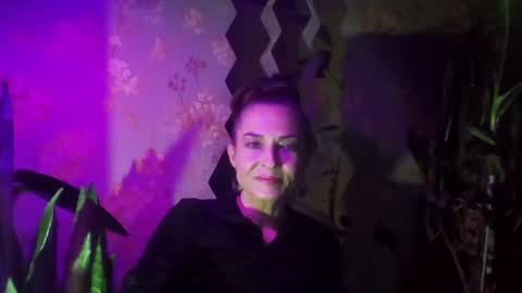 Snapshot of kristinagold44 chatting on 01-14-25, 04:29 Kristina online show from 01-14-25, 04:29