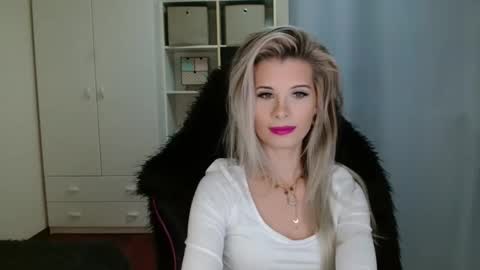 KristineAmore online show from 11-06-25, 07:42