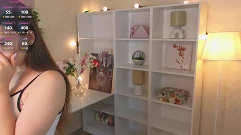 Snapshot of kristinemckerley chatting on 09-12-25, 01:38 Sofia online show from 09-12-25, 01:38