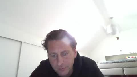 kristof8504 online show from 12-02-24, 12:40