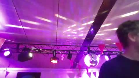 kristof8504 online show from 03-10-25, 08:04