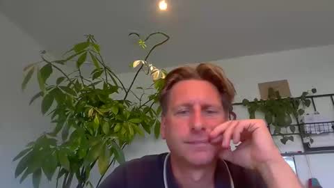 kristof8504 online show from 09-10-25, 08:25