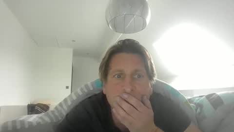 kristof8504 online show from 11-27-25, 09:55