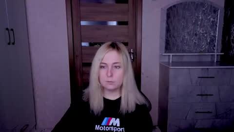 Kristy online show from 04-21-26, 01:42