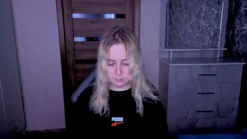 Kristy online show from 06-18-26, 07:07
