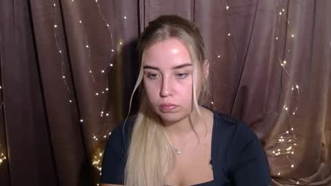Snapshot of kristyflowers chatting on 12-04-24, 03:21 KristyFlowers online show from 12-04-24, 03:21