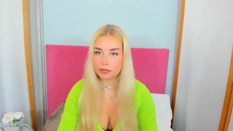 Snapshot of kristyflowers chatting on 02-01-25, 06:00 KristyFlowers online show from 02-01-25, 06:00