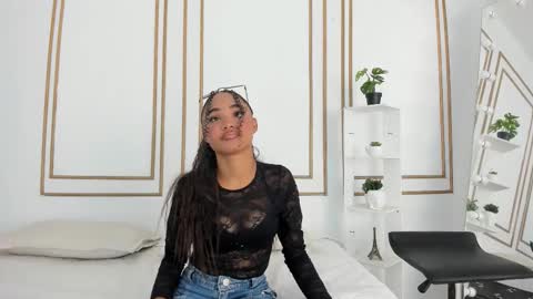 Cristina online show from 03-23-26, 06:45