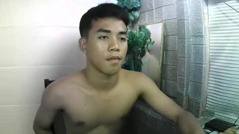 kritthanarkorn online show from 11-14-25, 01:43