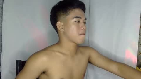 Snapshot of kritthanarkorn chatting on 04-30-26, 03:07 kritthanarkorn online show from 04-30-26, 03:07