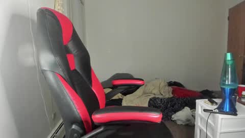 Brayden Thompson online show from 04-12-26, 01:43