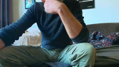 Snapshot of krummersaebel chatting on 02-15-26, 12:47 krummersaebel online show from 02-15-26, 12:47