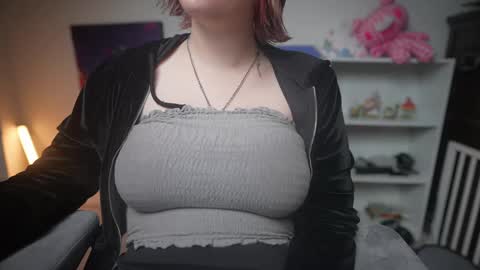 Snapshot of krystalsyxx chatting on 03-06-25, 08:16 Krystal Syx online show from 03-06-25, 08:16