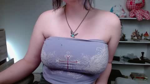 Snapshot of krystalsyxx chatting on 05-16-26, 09:35 Krystal Syx online show from 05-16-26, 09:35